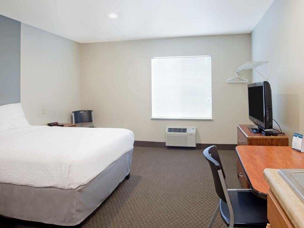 Woodspring Suites Williston Exterior foto
